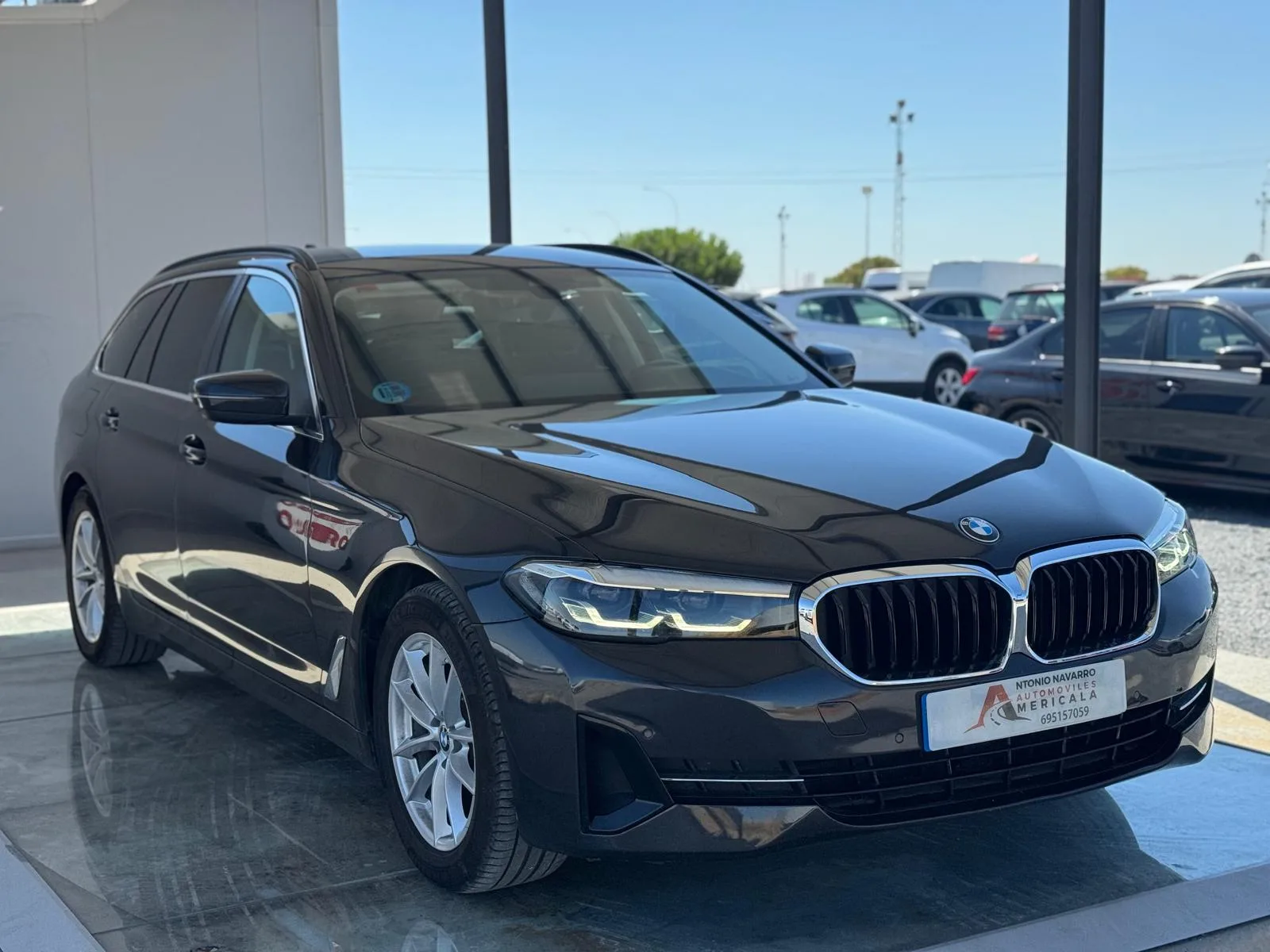 BMW - Serie 5 - Touring - Automático thumbnail 4