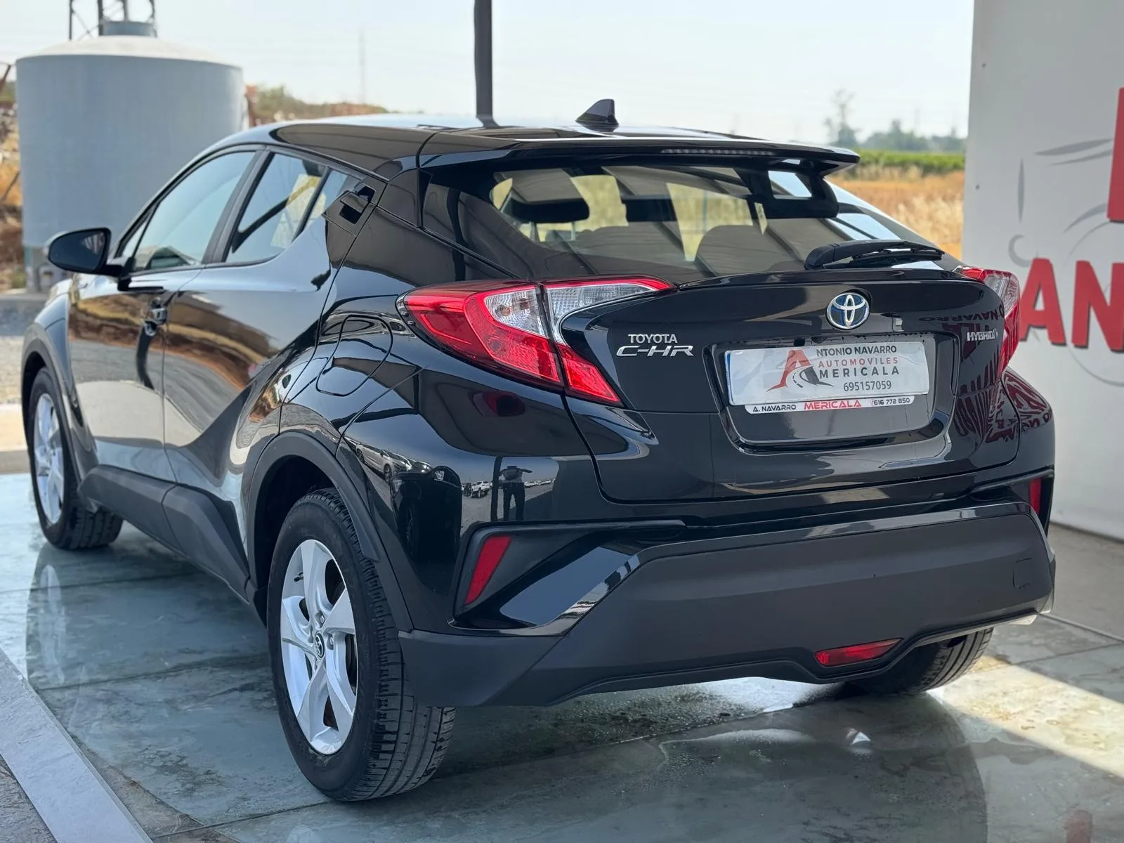TOYOTA - CHR - Active thumbnail 2