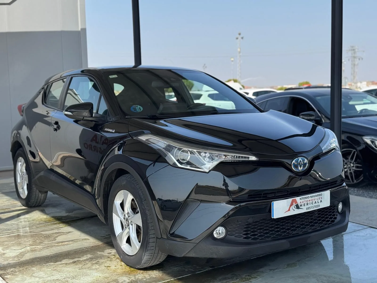 TOYOTA - CHR - Active thumbnail 4