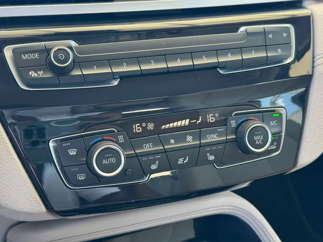 BMW - X1 20d Sdrive Auto -  M PACK thumbnail 11