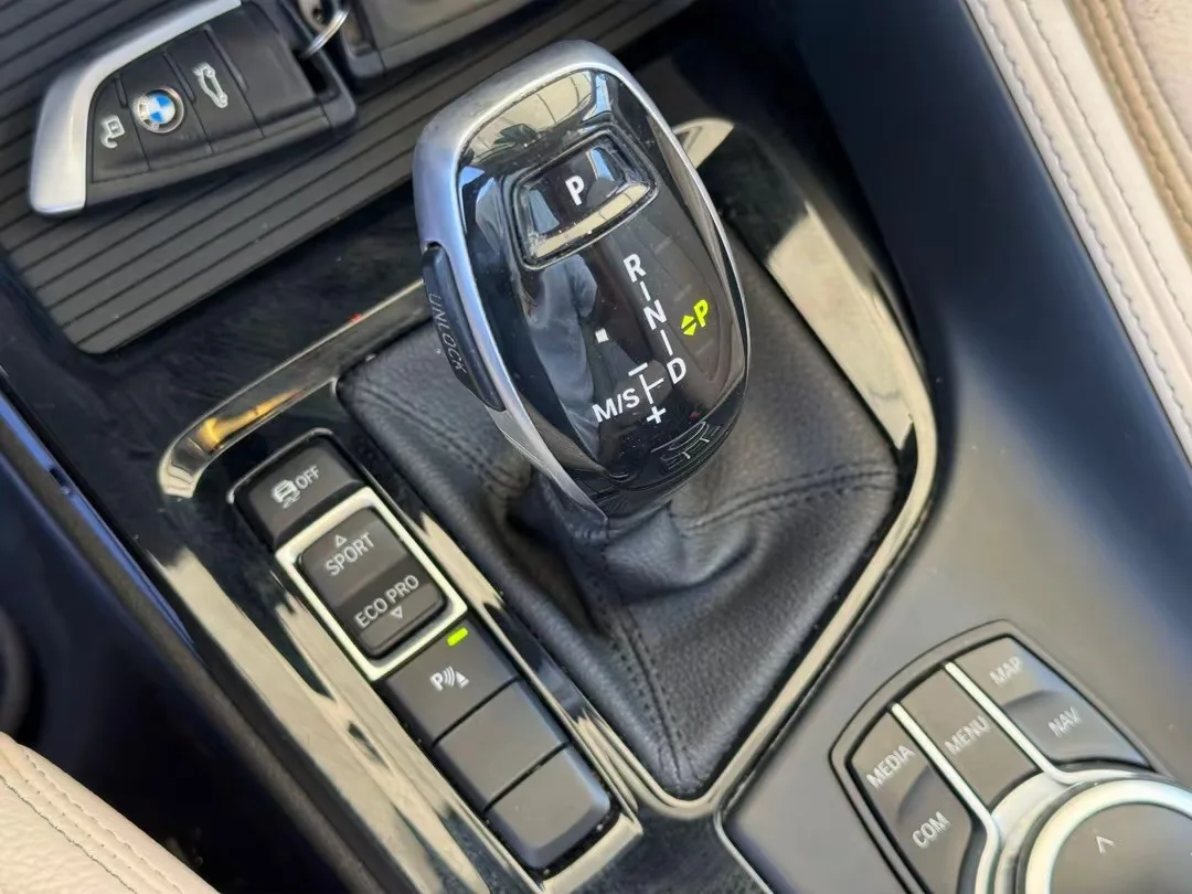 BMW - X1 20d Sdrive Auto -  M PACK thumbnail 13