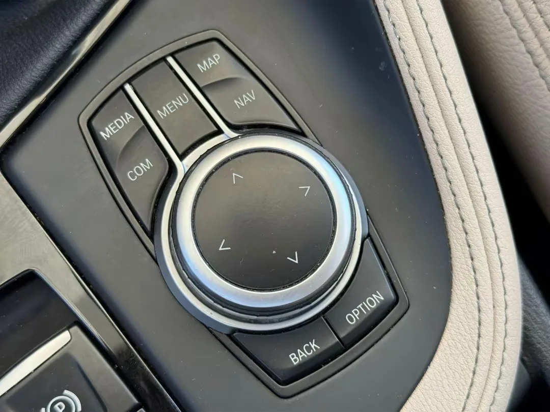 BMW - X1 20d Sdrive Auto -  M PACK thumbnail 14