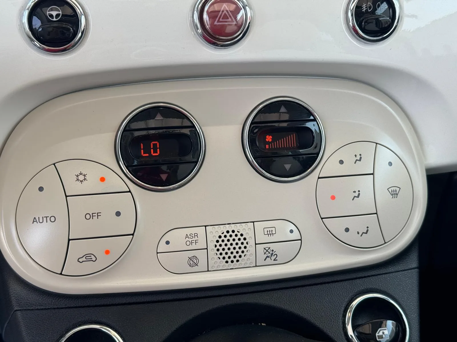 FIAT 500 - Lounge 1.2 8v thumbnail 12