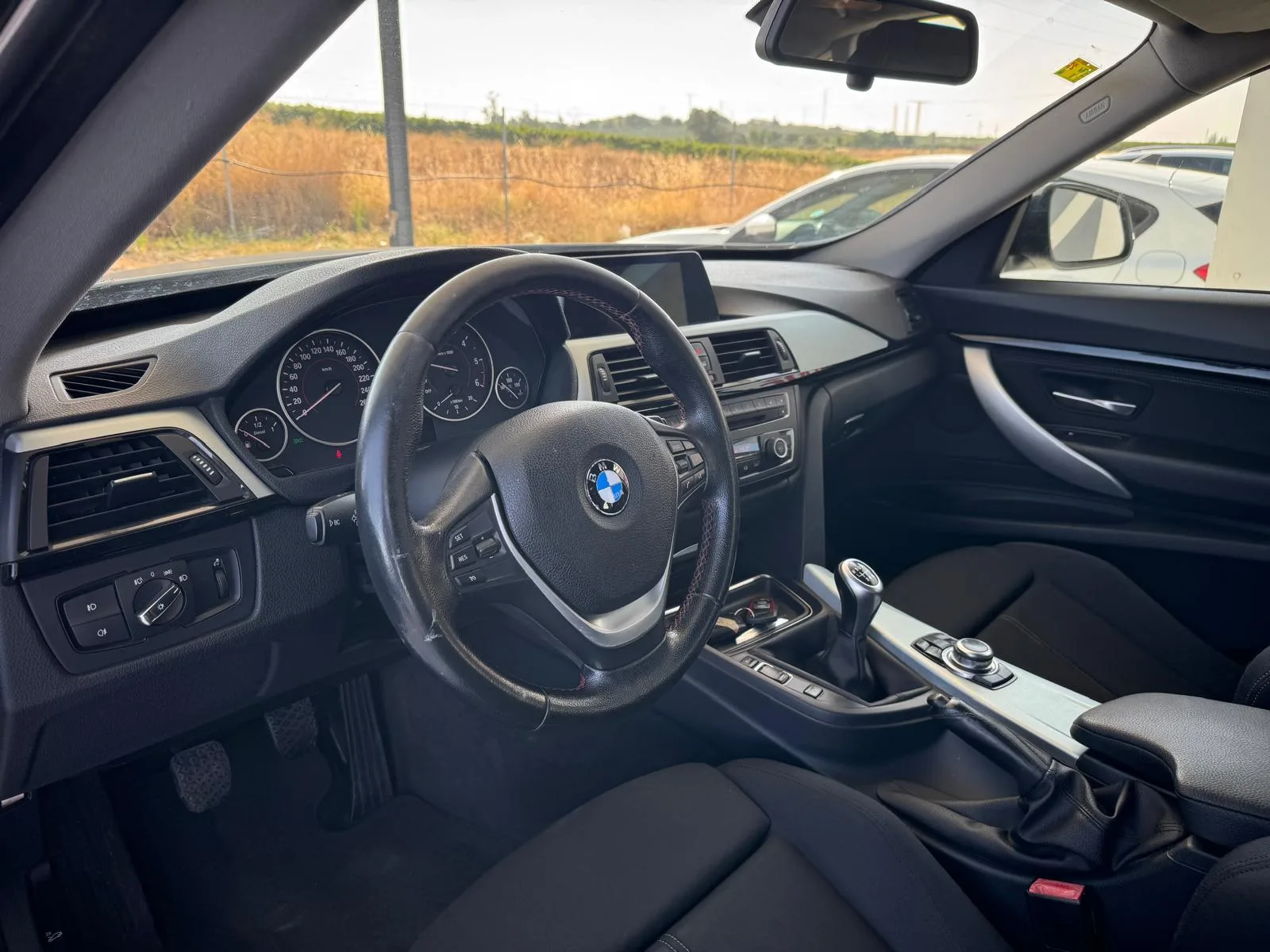 BMW SERIE 3 318d - GRAN TURISMO thumbnail 5