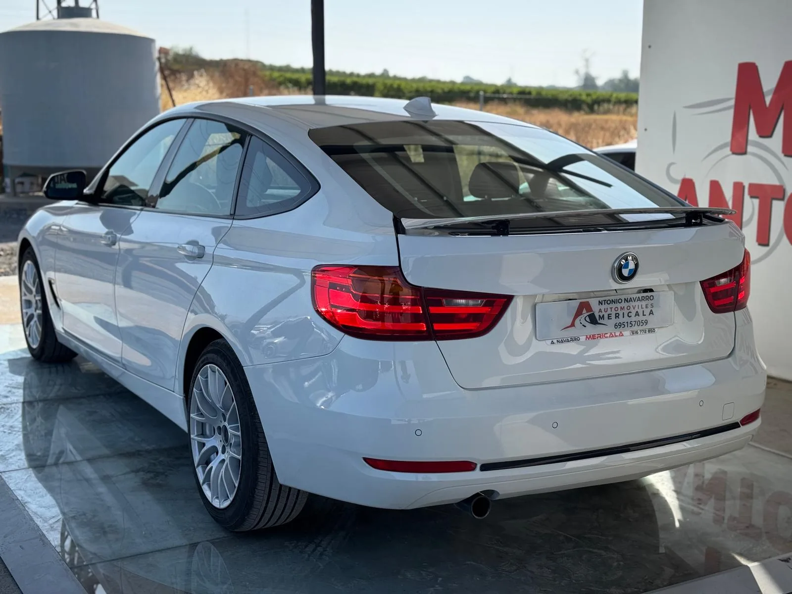 BMW SERIE 3 318d - GRAN TURISMO thumbnail 2