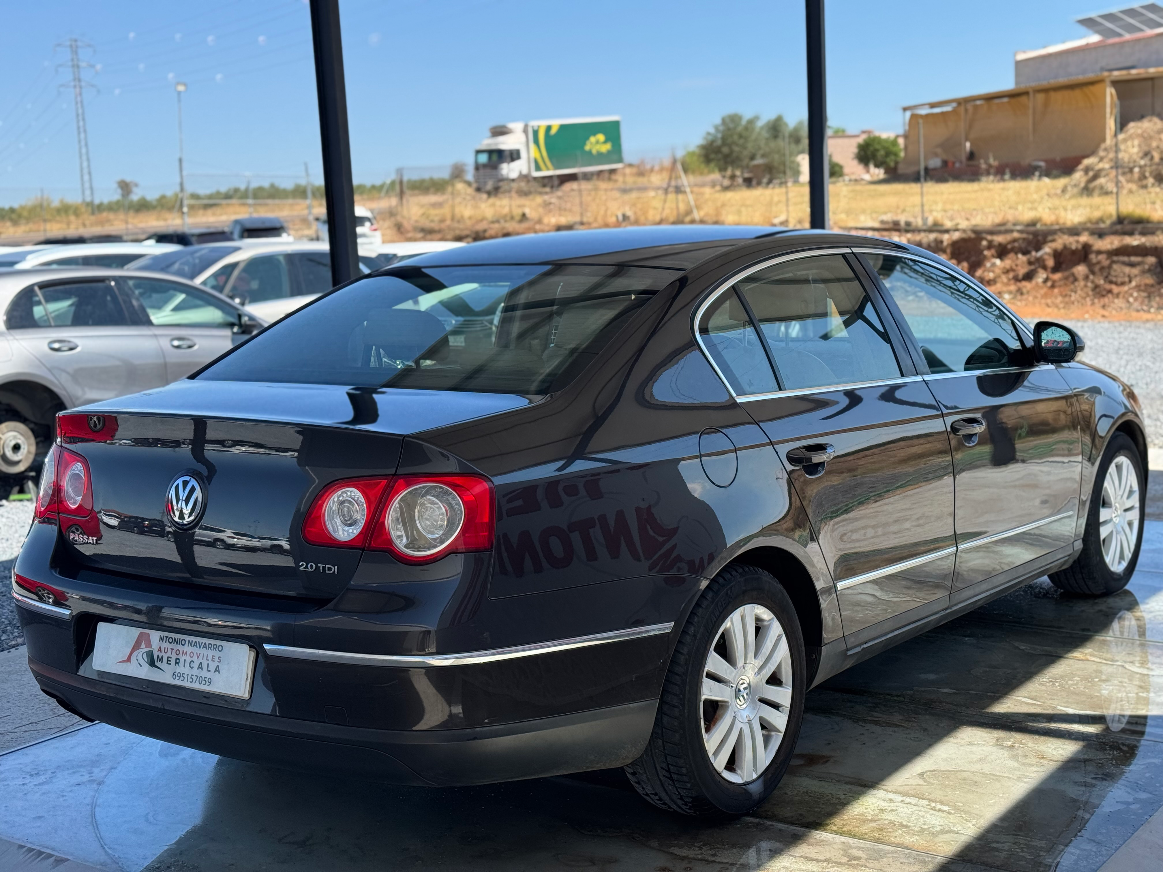 Volkswagen Passat - 2.0 TDI thumbnail 3