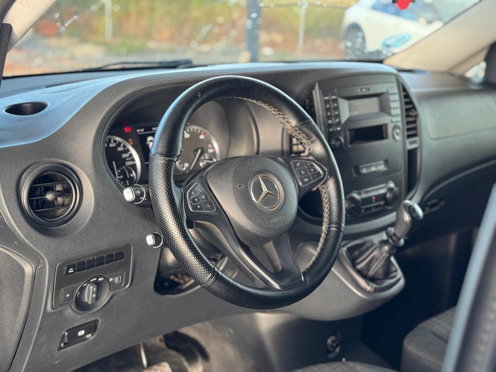 Mercedes-Benz Vito - Tourer - 114 CDI thumbnail 6