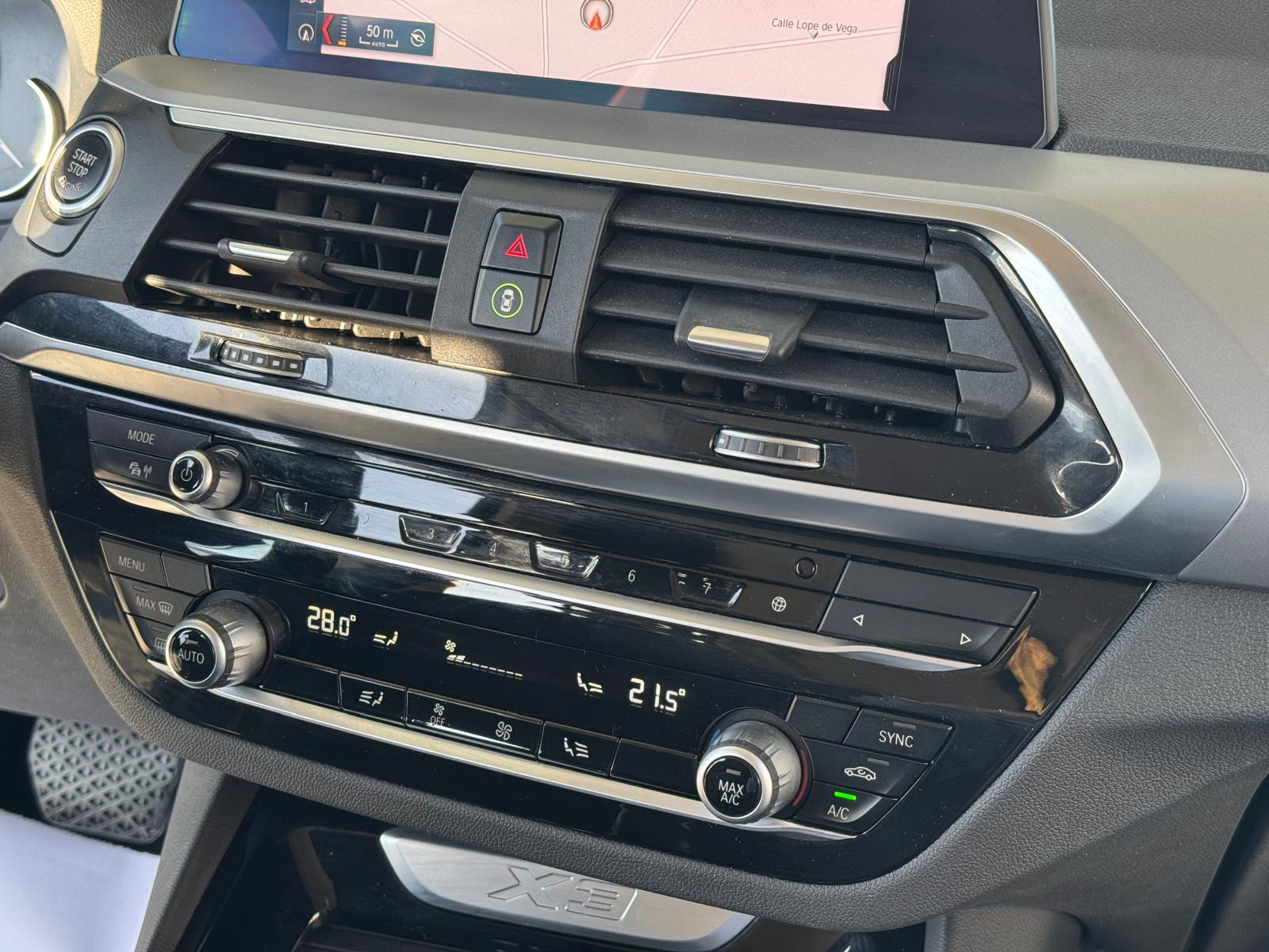 BMW X3 - Sdrive 18d thumbnail 9