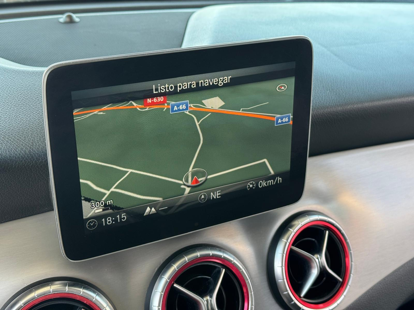 Mercedes- Benz CLA 200d - Shooting Brake - AMG line thumbnail 15