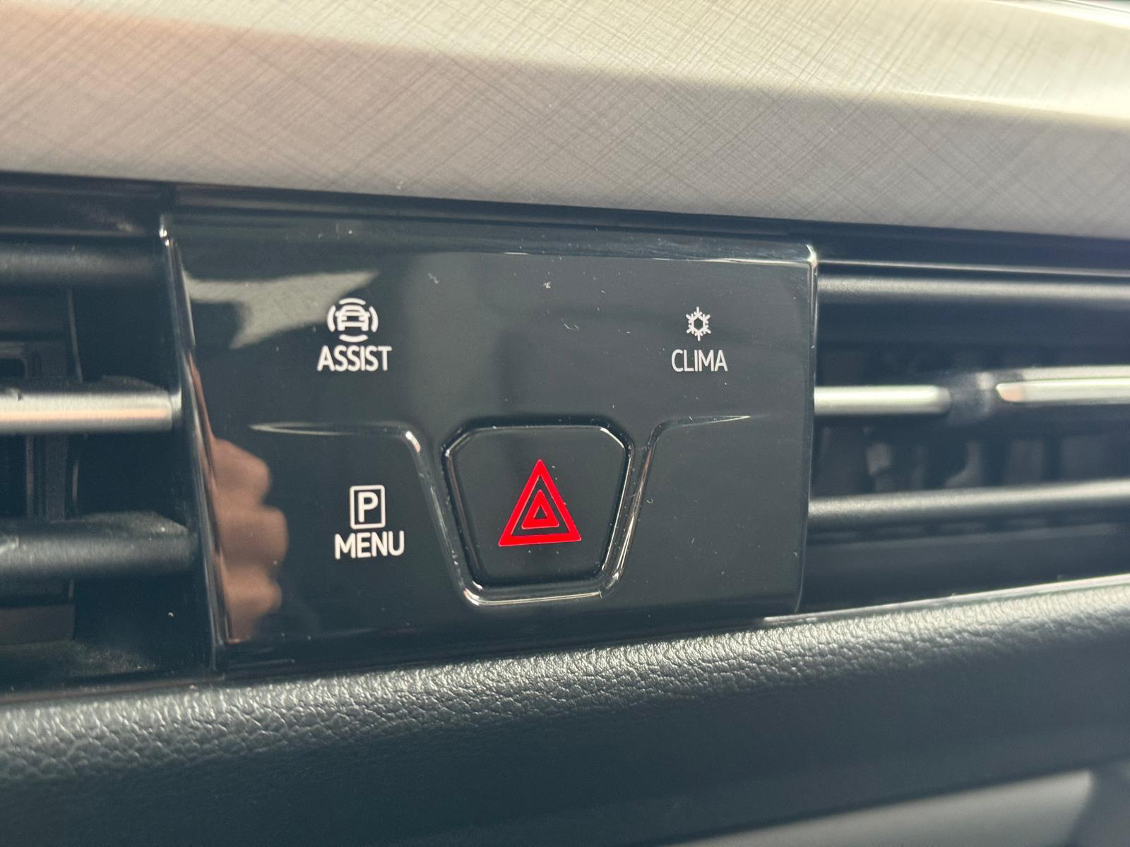 Volkswagen Golf - Life 1.0 eTSI DSG thumbnail 10