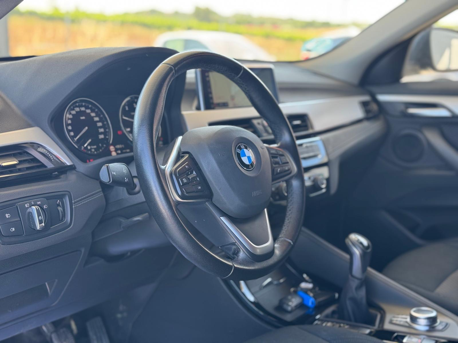 BMW X2 - sDrive18d thumbnail 6