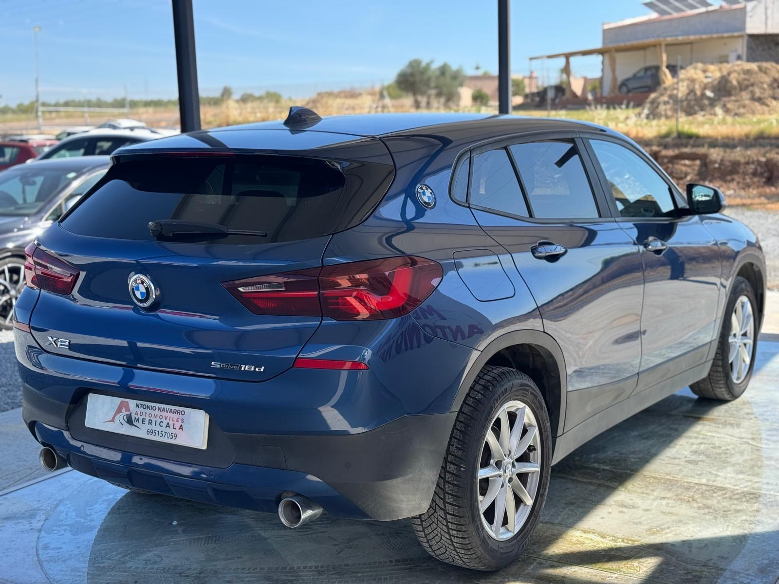 BMW X2 - sDrive18d thumbnail 3
