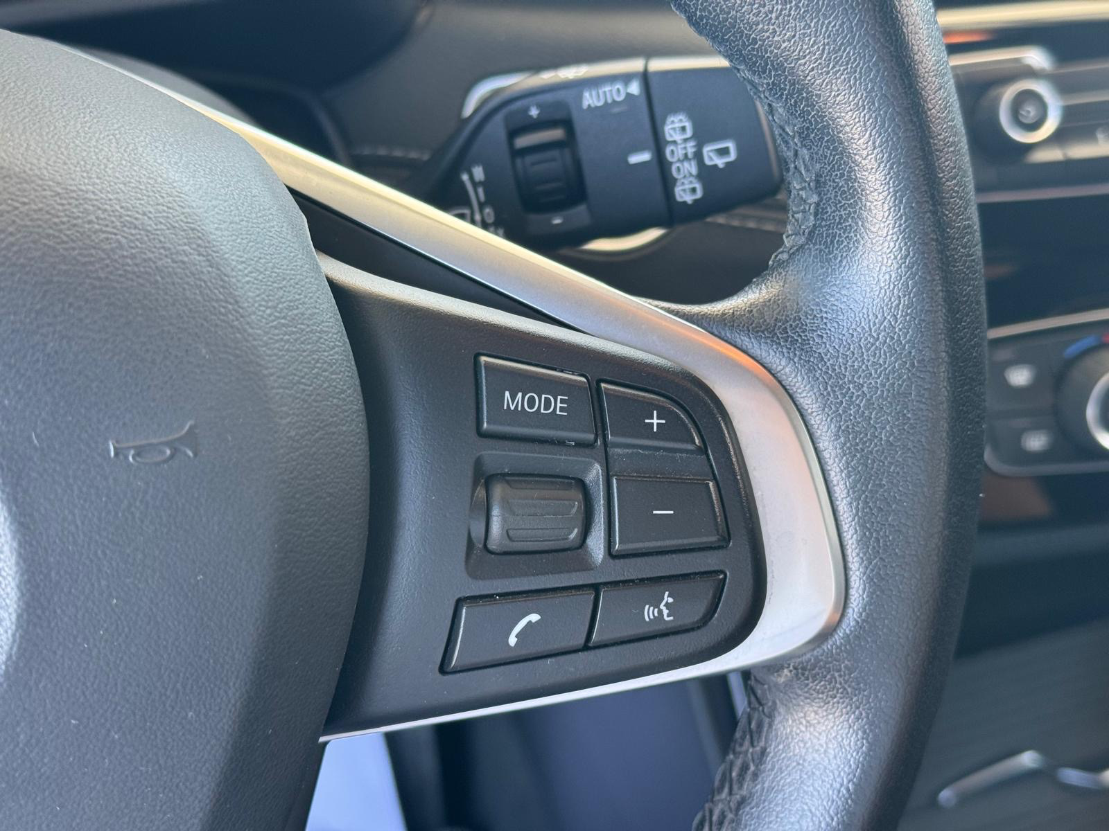 BMW X2 - sDrive18d thumbnail 8