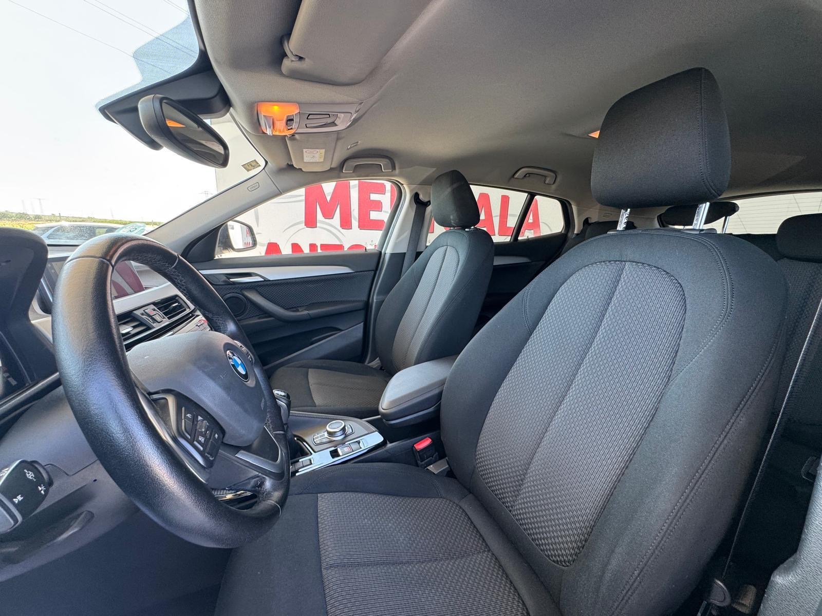 BMW X2 - sDrive18d thumbnail 5