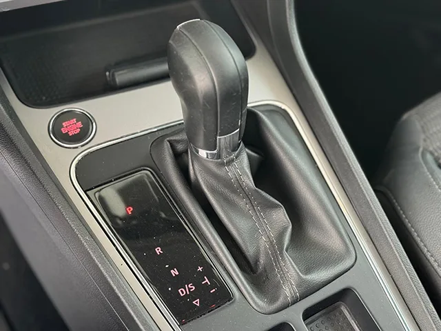 Seat Leon 1.5 GNC 130 cv thumbnail 11