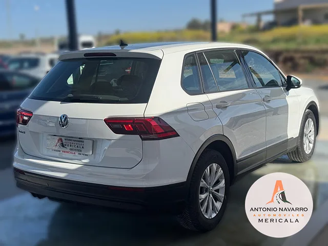 Volkswagen Tiguan 2.0d 150 cv thumbnail 3