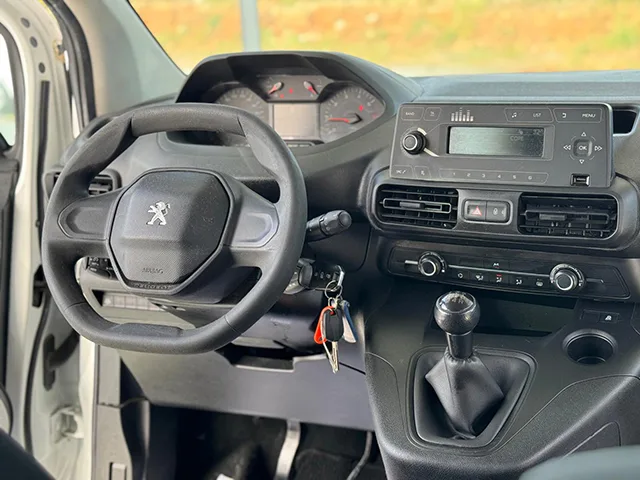 Peugeot Rifter 1.5 HDi 75 cv thumbnail 6