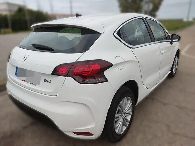 CITROEN – DS4 – 1.6 BlueHDi 100cv thumbnail 16