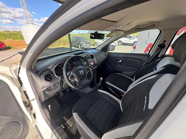 Dacia Sandero 1.5 dCi 90 cv thumbnail 5