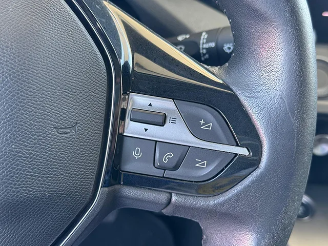 Peugeot 308 1.5 HDi 130 cv thumbnail 13