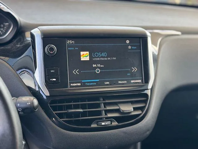 PEUGEOT – 208 – 1.6 BlueHDi 100cv thumbnail 9