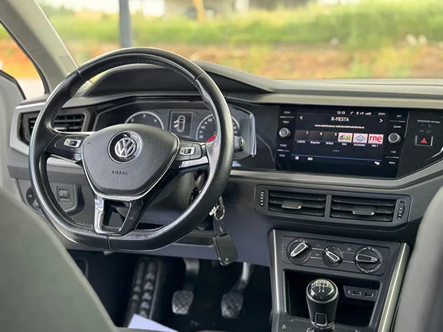 Volkswagen Polo 1.6 Tdi 95cv thumbnail 10