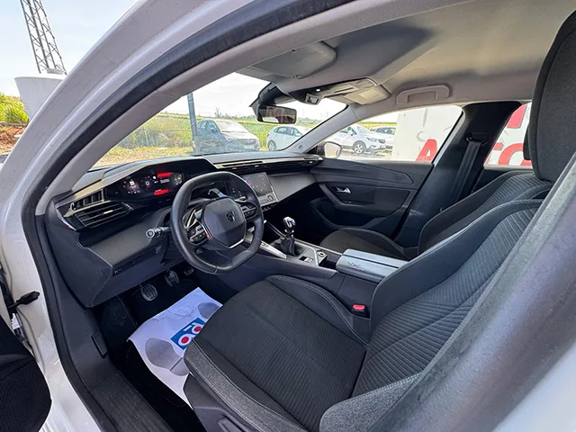 Peugeot 308 1.5 HDi 130 cv thumbnail 7