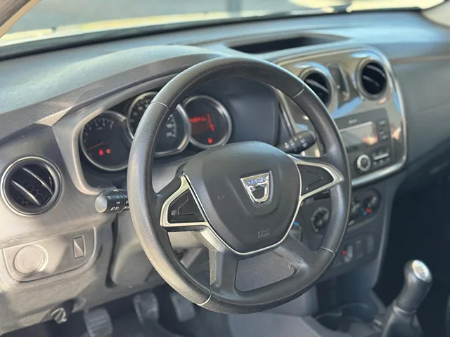 Dacia Sandero 1.5 dCi 90 cv thumbnail 11