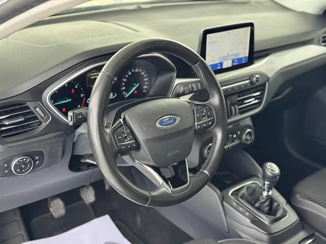 Ford Focus 1.5d 120 cv thumbnail 11